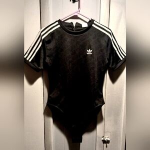 ADIDAS BODYSUIT athletic short sleeve top Womens M
